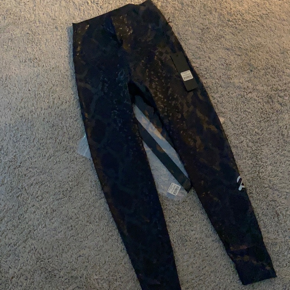 Peloton WITH women’s high waisted leggings
